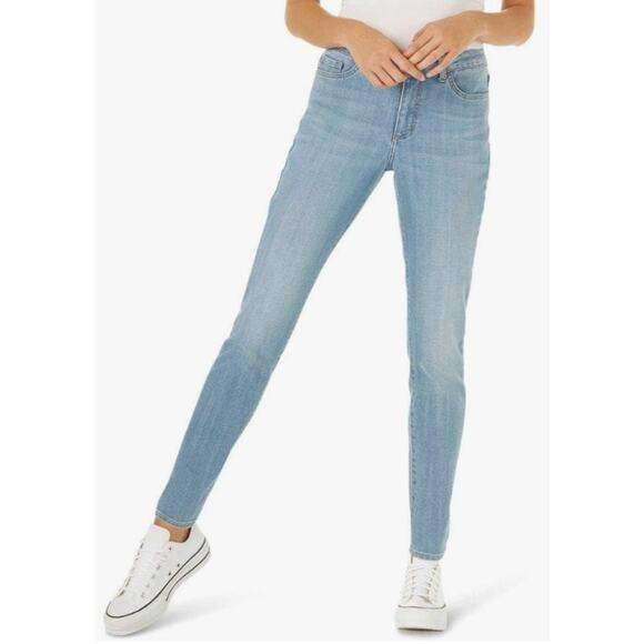 Lee Denim - Lee Women's Slim Fit Skinny Leg Midrise Jean Women's 14 Light Wash